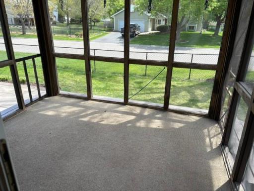 7130 Jocelyn Bay S, Cottage Grove, MN 55016