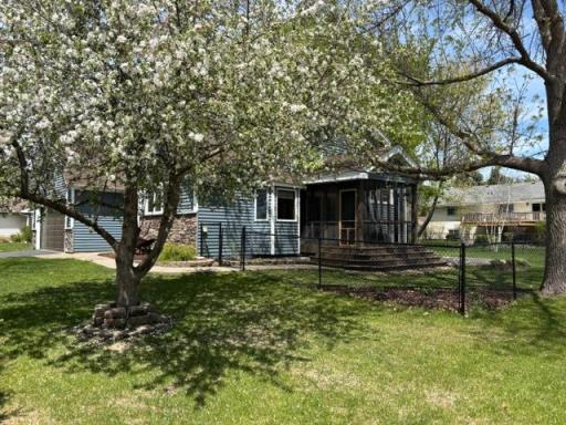 7130 Jocelyn Bay S, Cottage Grove, MN 55016