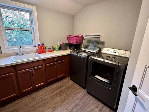 3512 Rainbow Drive, Minnetonka, MN 55345
