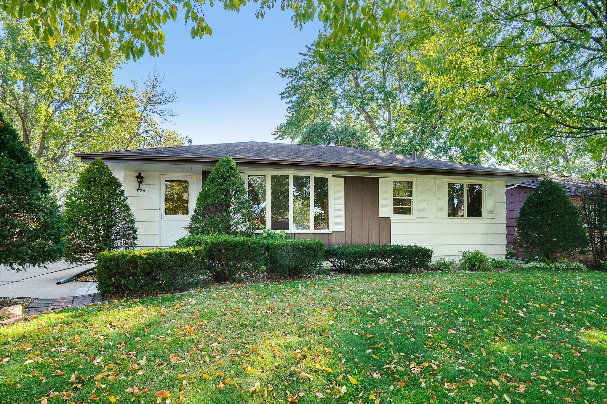 45-web-or-mls-724-50-1-2-Ave-NE_045.jpg