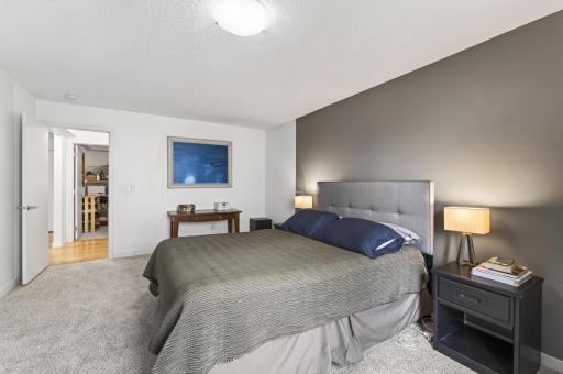 50 Groveland Terrace, C208, Minneapolis, MN 55403