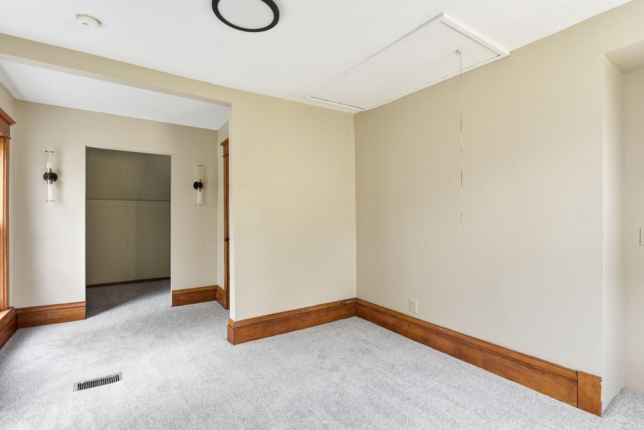 21-web-or-mls-345-Cook-Ave-E-21.jpg