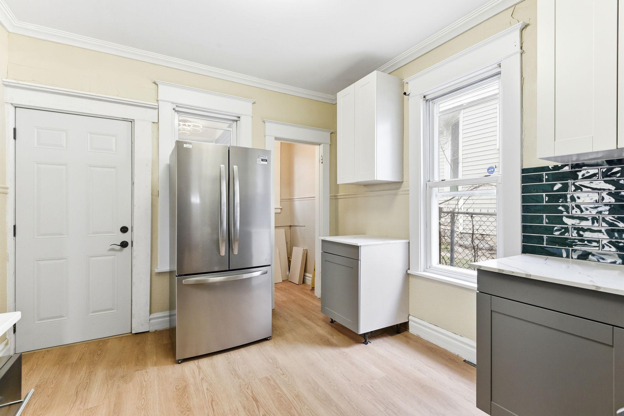 10-web-or-mls-345-Cook-Ave-E-10.jpg