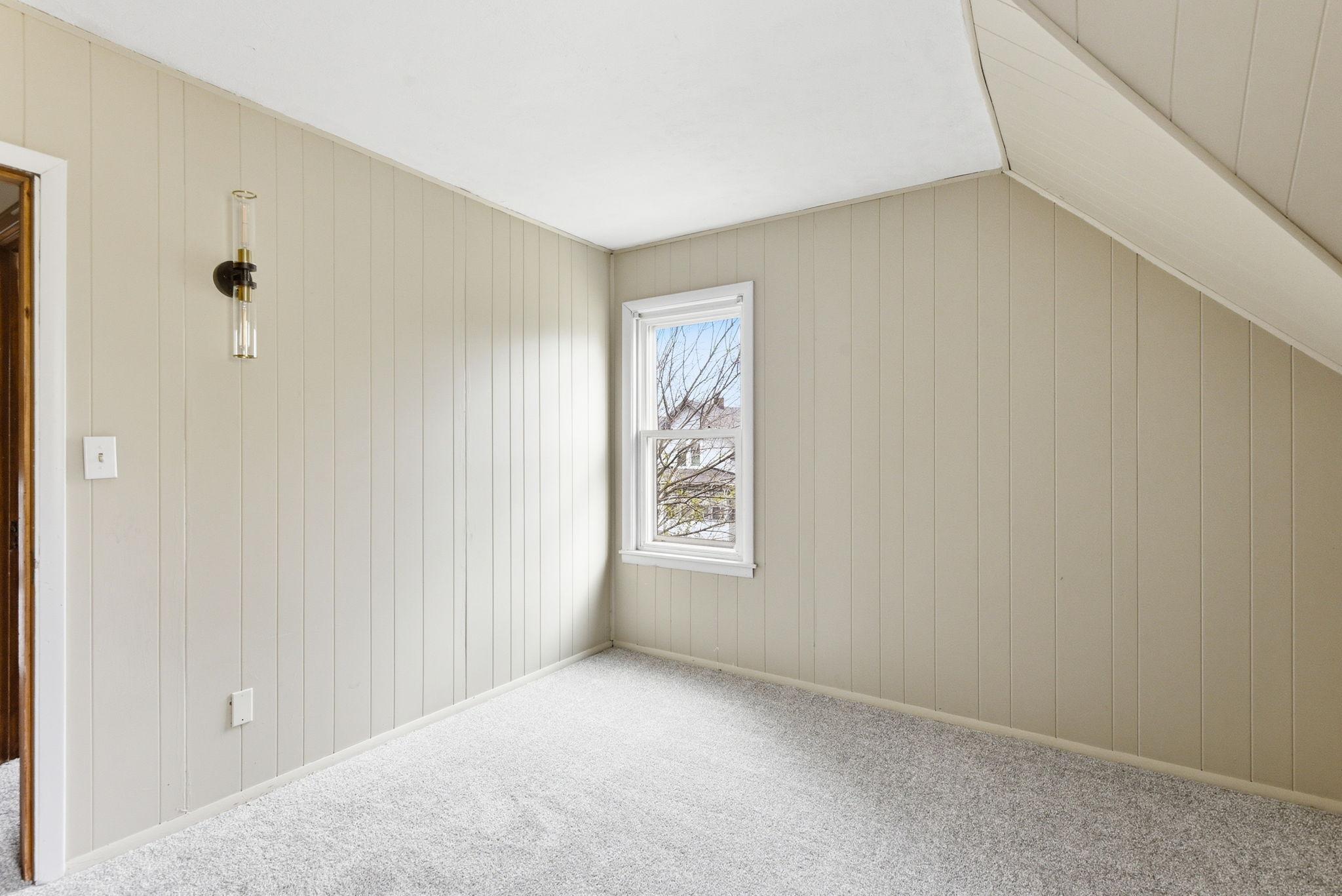 18-web-or-mls-345-Cook-Ave-E-18.jpg