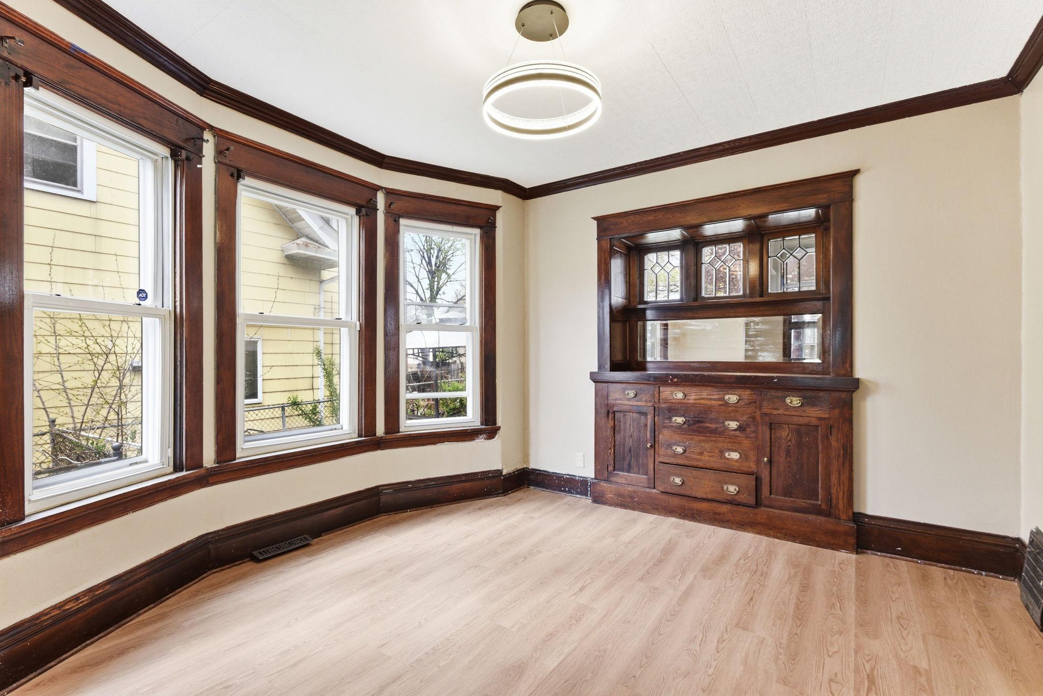 14-web-or-mls-345-Cook-Ave-E-14.jpg
