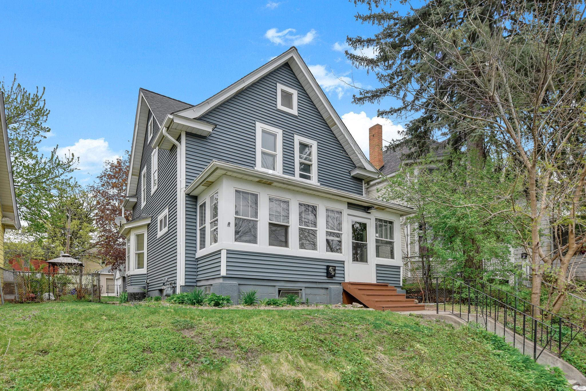 2-web-or-mls-345-Cook-Ave-E-02.jpg