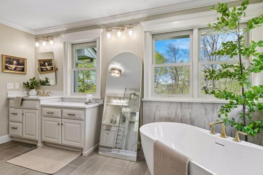 10020 Holloway Farms Road, Loretto, MN 55357