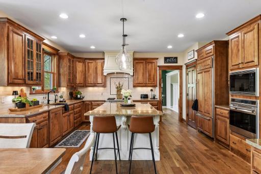 10020 Holloway Farms Road, Loretto, MN 55357