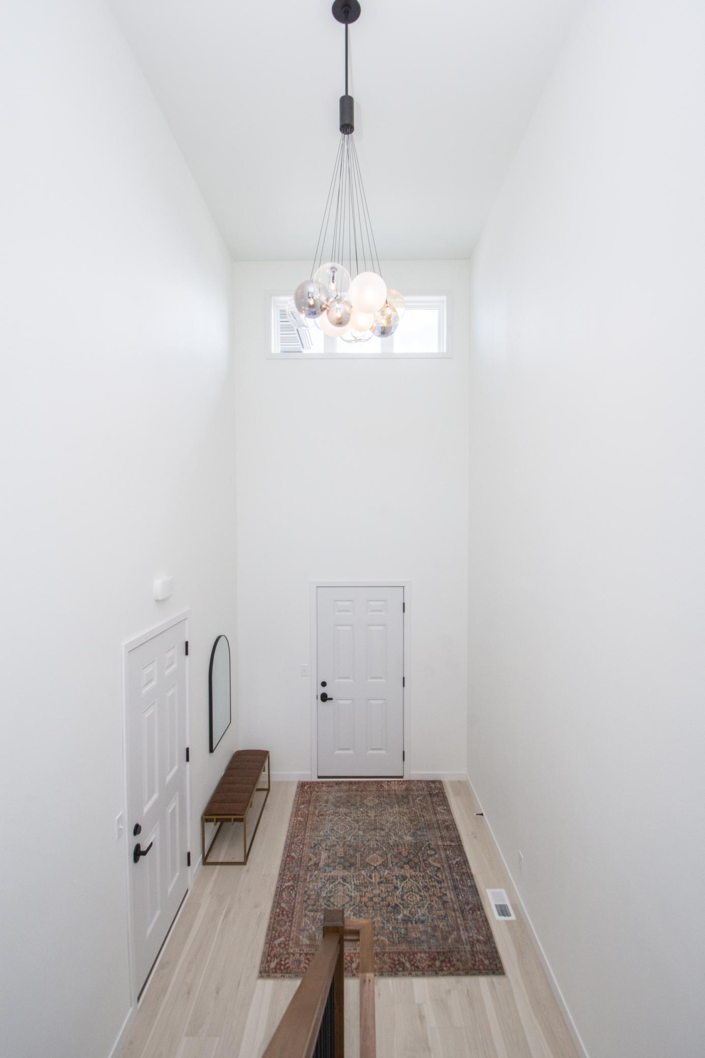 Foyer 2.JPG