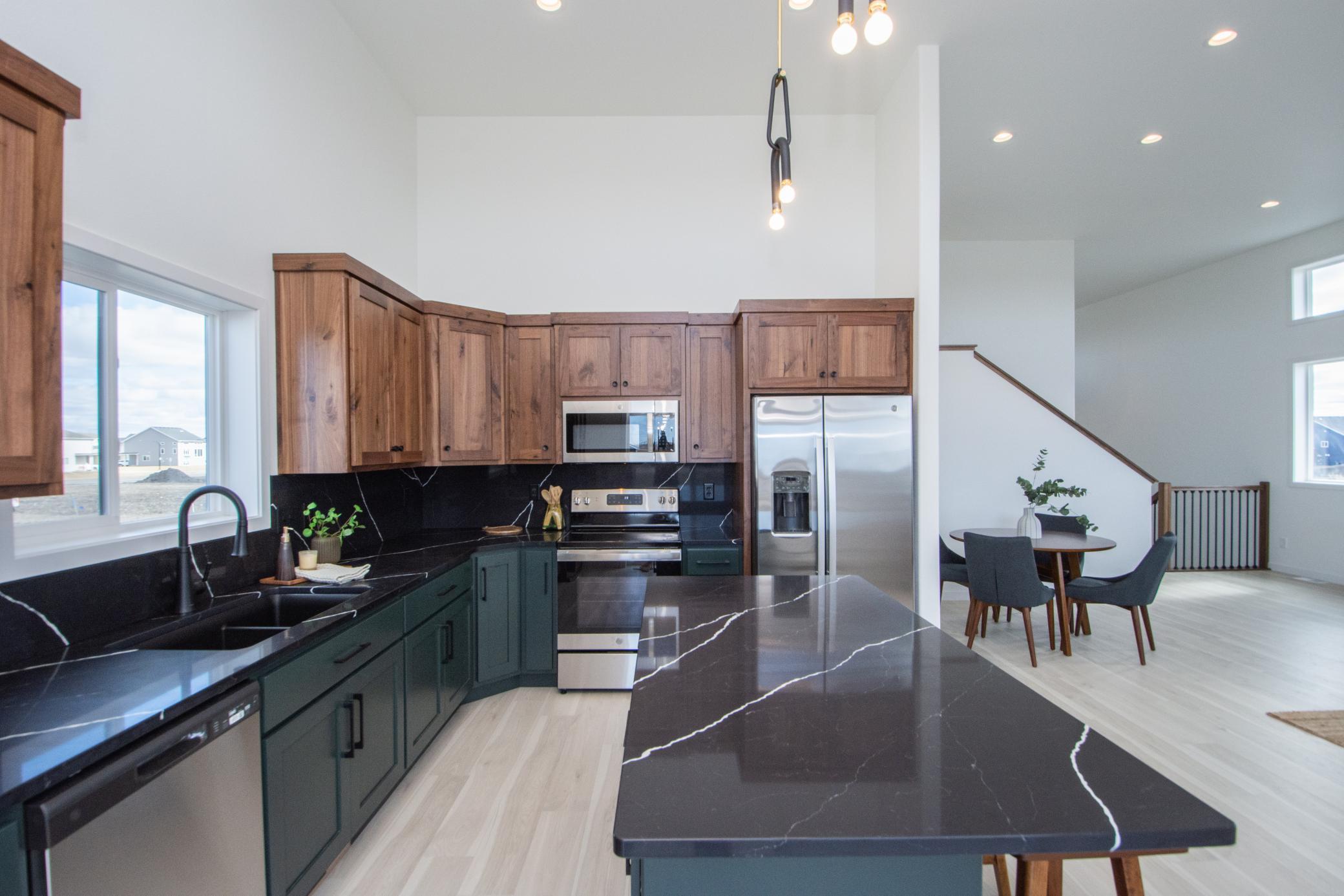 Kitchen 3.JPG