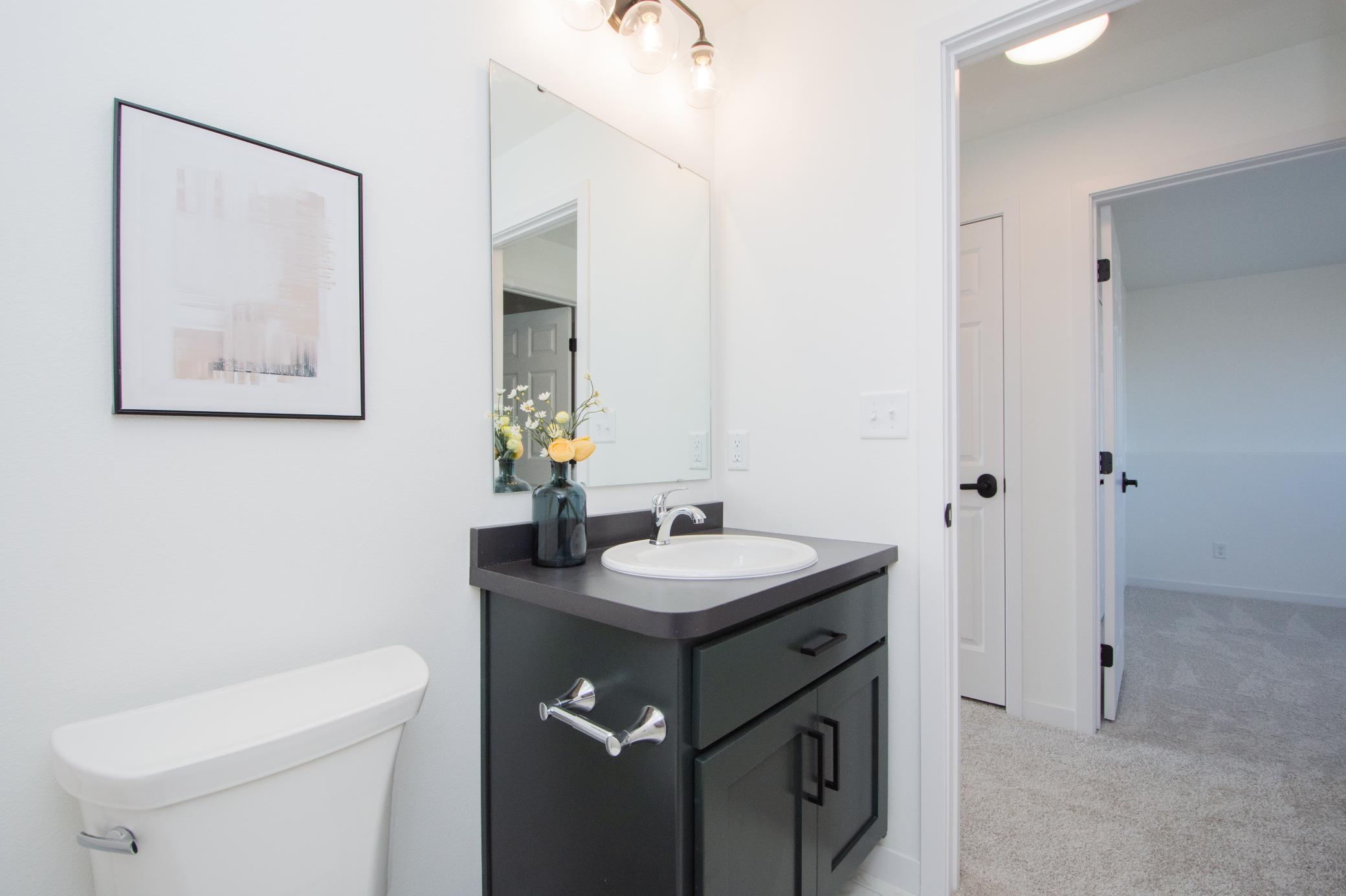 Bathroom 3.JPG