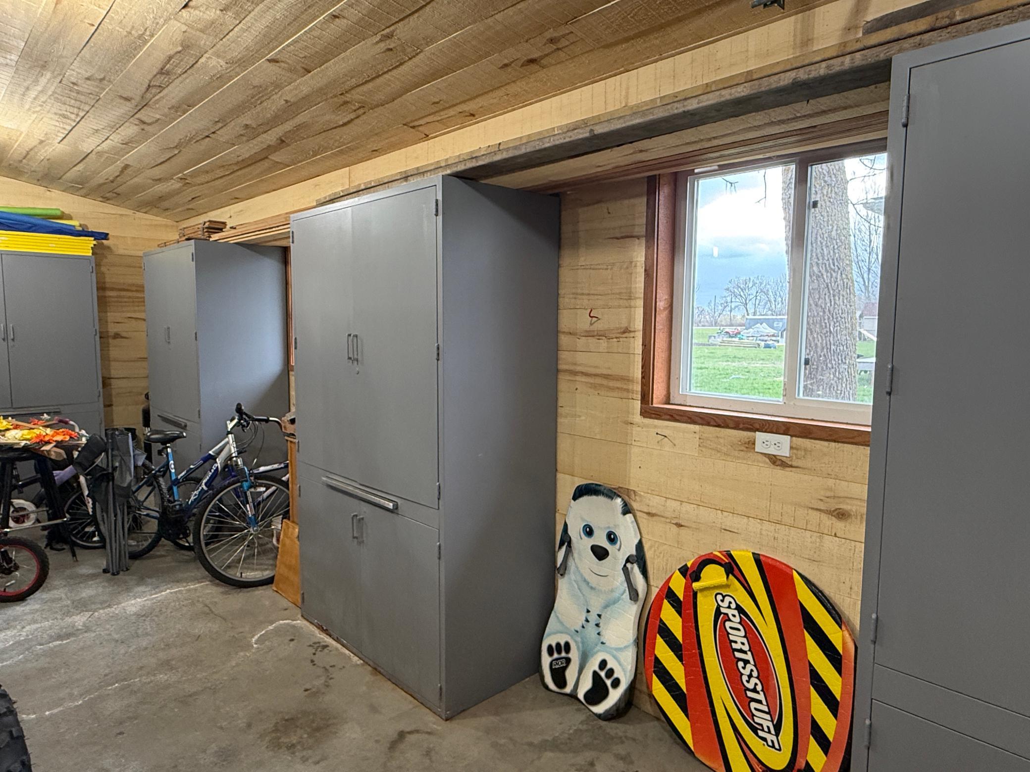 Garage/Storage