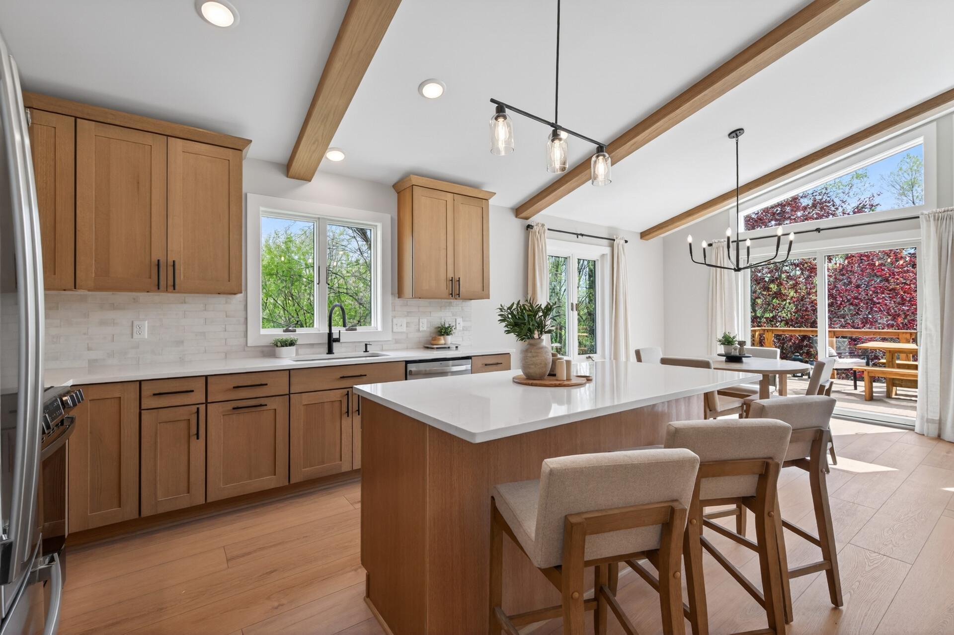 You will love the soft close doors and drawers in this newly renovated kitchen.