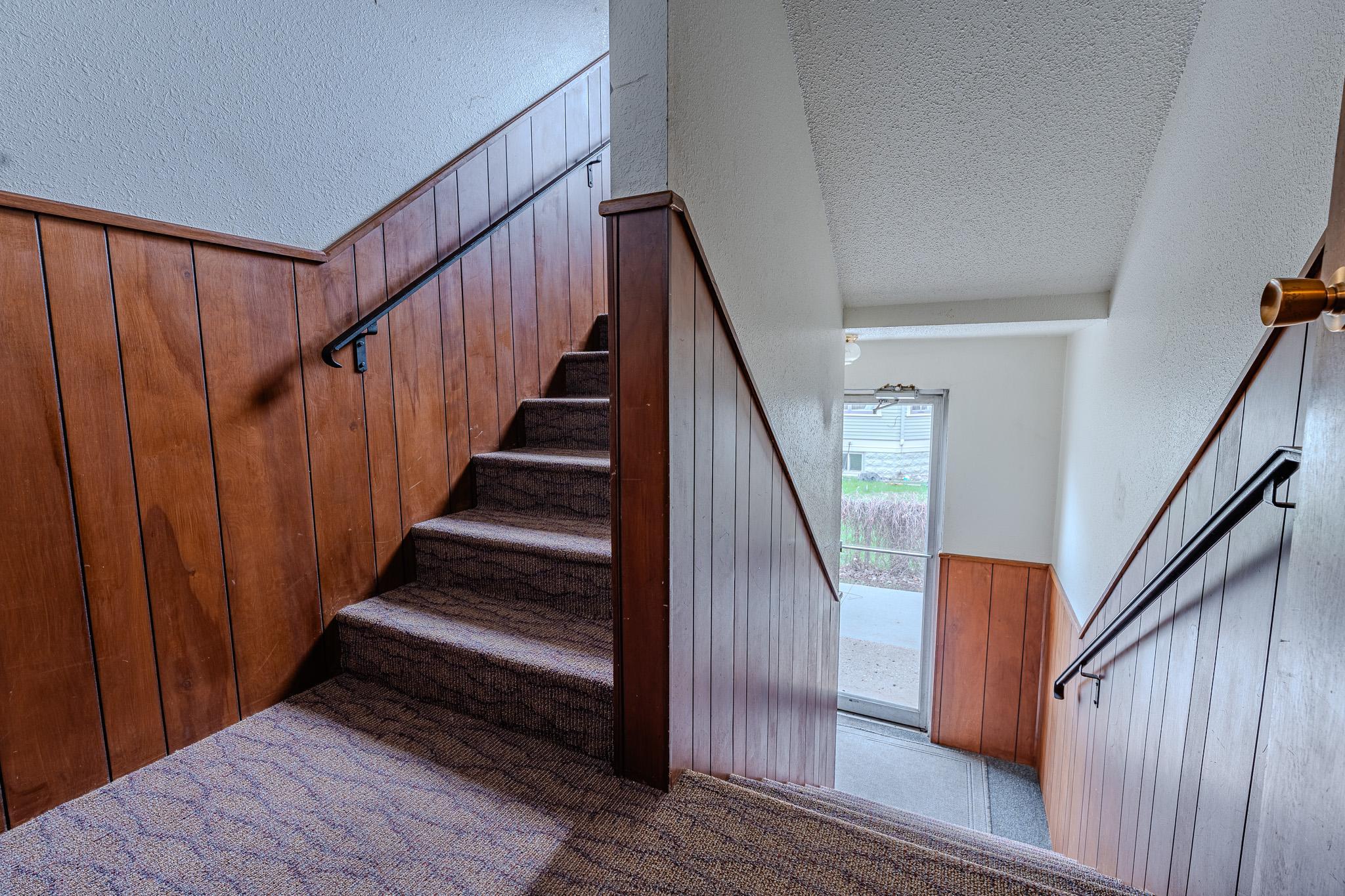 Stairway 2.jpg