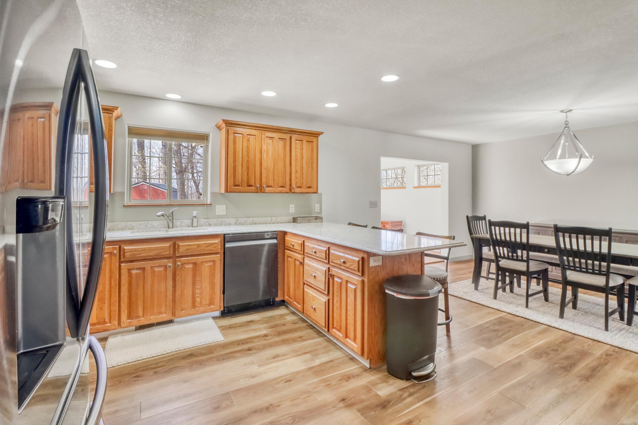 Kitchen1_5 (2).JPG