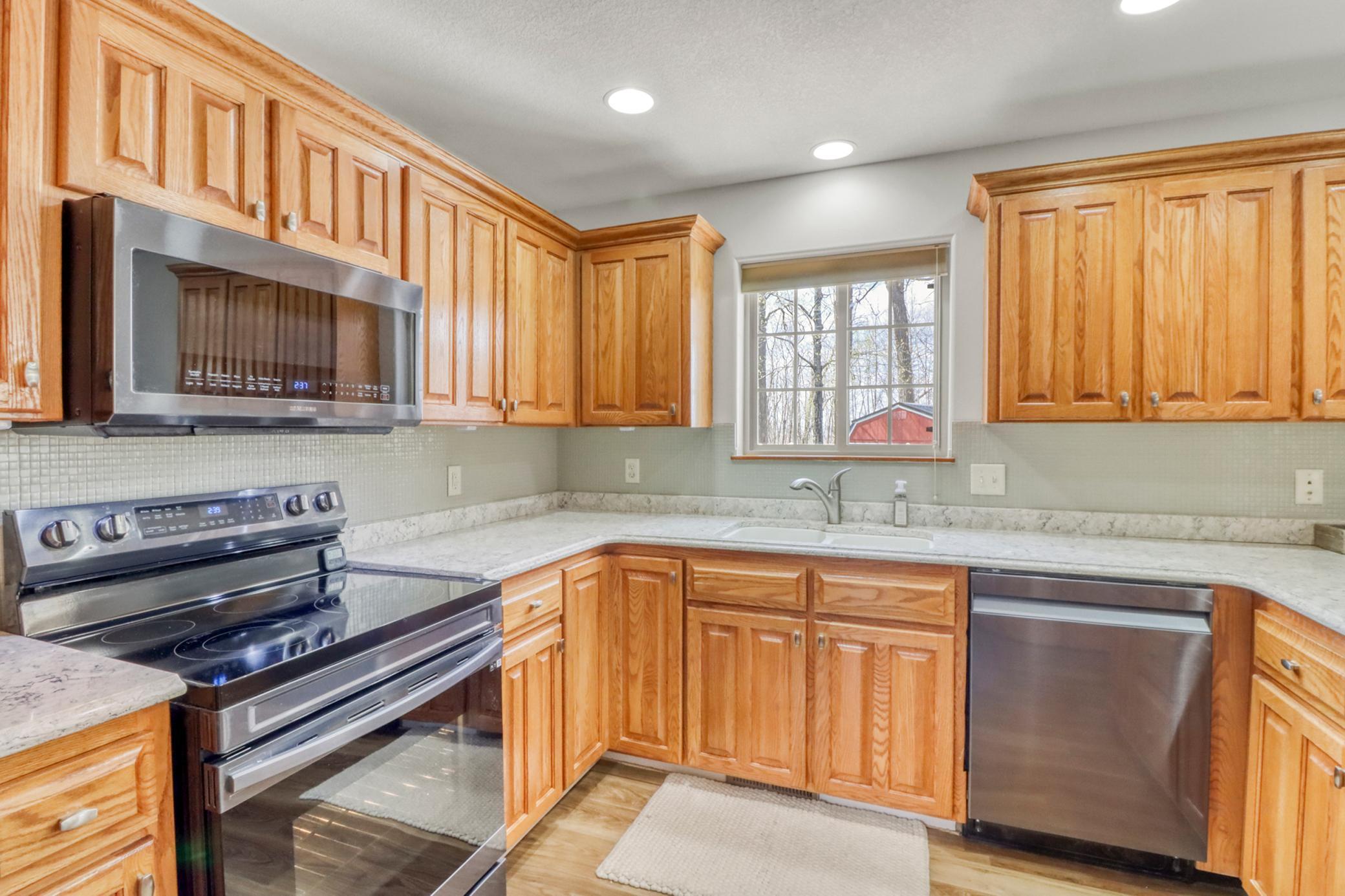 Kitchen1_3 (4).JPG
