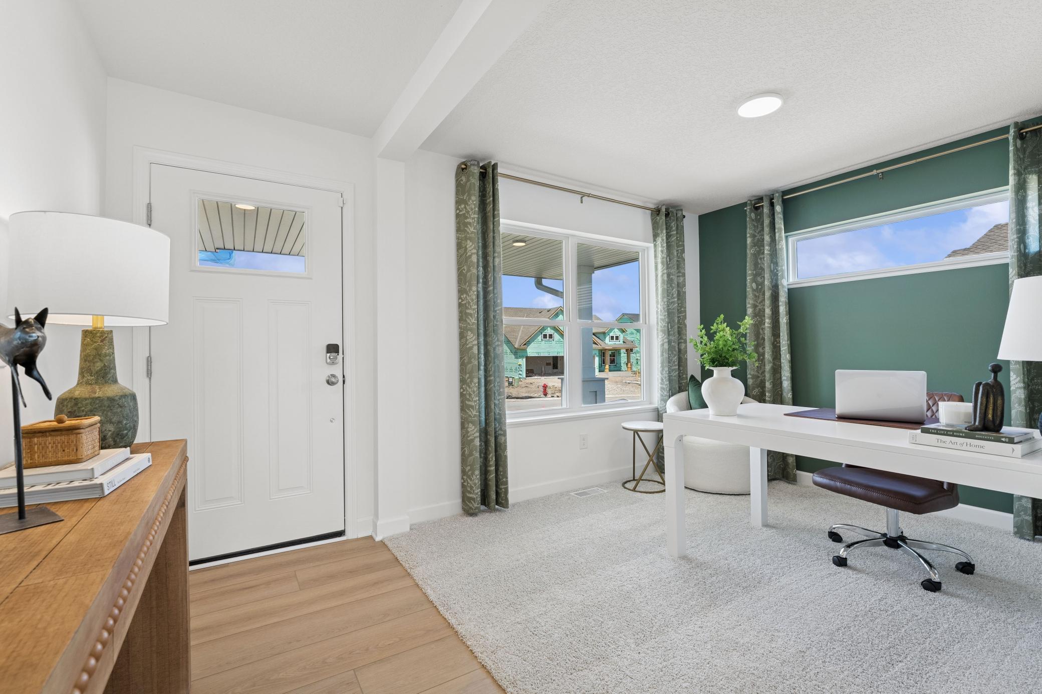 Residents can freely transform this flex space to fit their needs. It’s equally great as a media zone, a quiet office to concentrate on work or a sitting room.