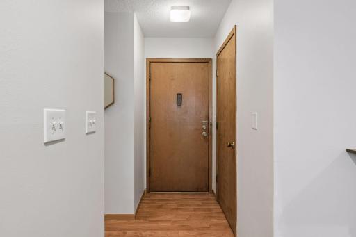 2710 Dale Street N, B107, Roseville, MN 55113