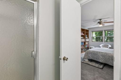 2710 Dale Street N, B107, Roseville, MN 55113