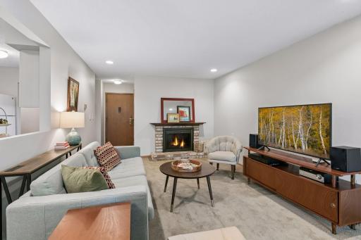2710 Dale Street N, B107, Roseville, MN 55113