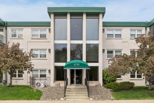 2710 Dale St N - Ramsey Square Condominiums.