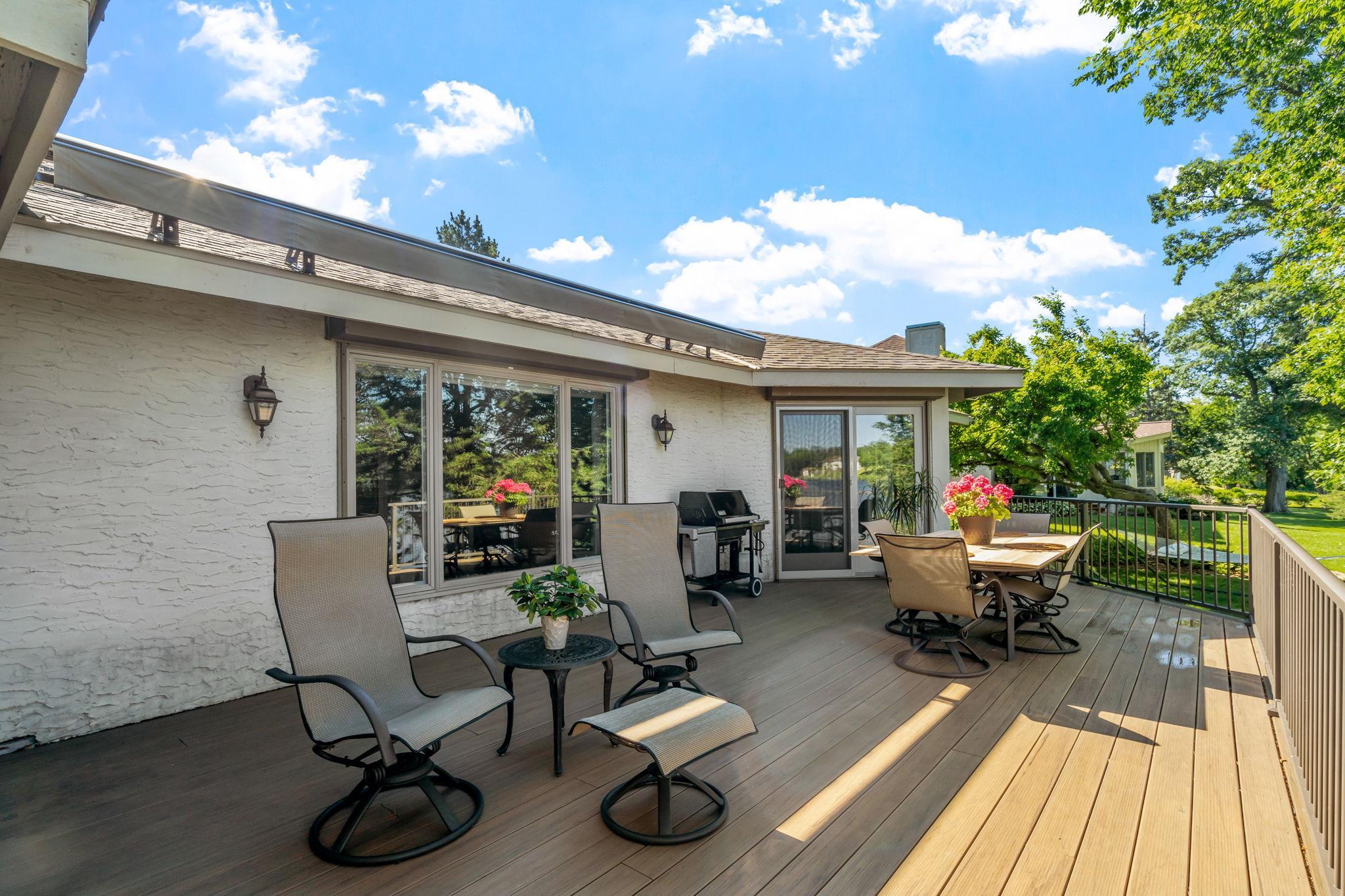Spacious Deck Designed for Outdoor Entertaining
