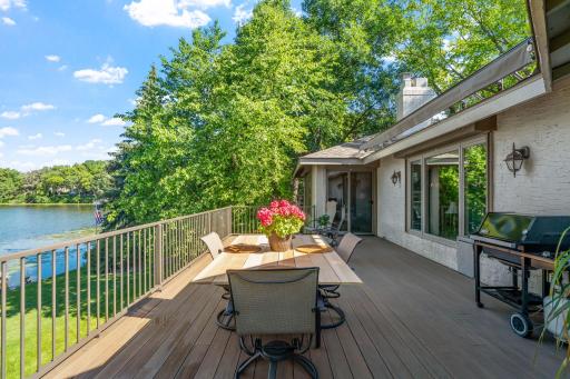 Lakeside Dining and Entertaining on the Expansive Upper Deck