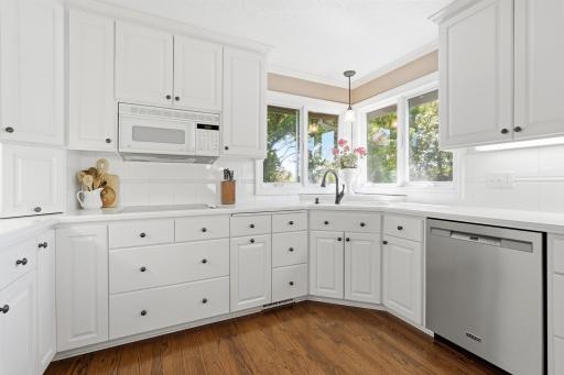 Spacious Kitchen with Expansive Counter Space