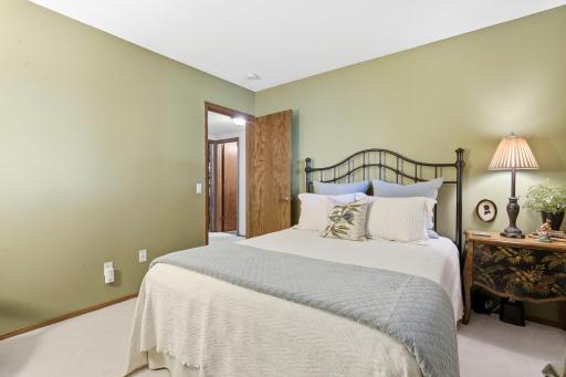 7990 Island Road, Eden Prairie, MN 55347