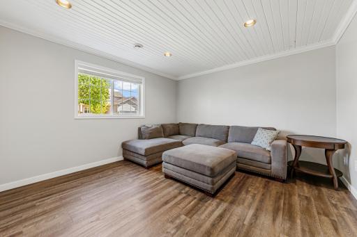 1724 Riverside Drive, Shakopee, MN 55379