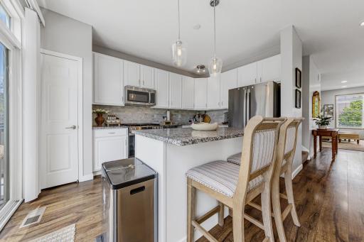 1724 Riverside Drive, Shakopee, MN 55379