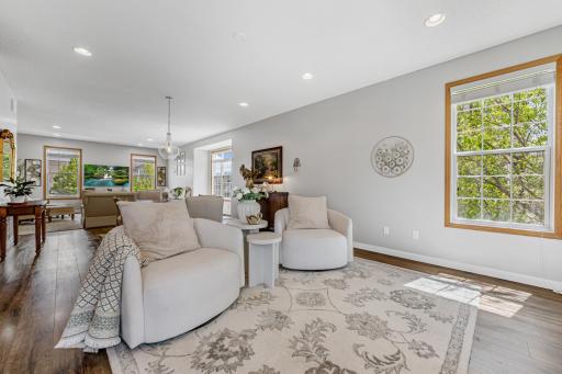 1724 Riverside Drive, Shakopee, MN 55379