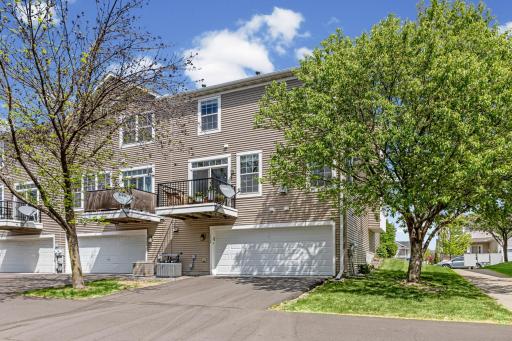1724 Riverside Drive, Shakopee, MN 55379