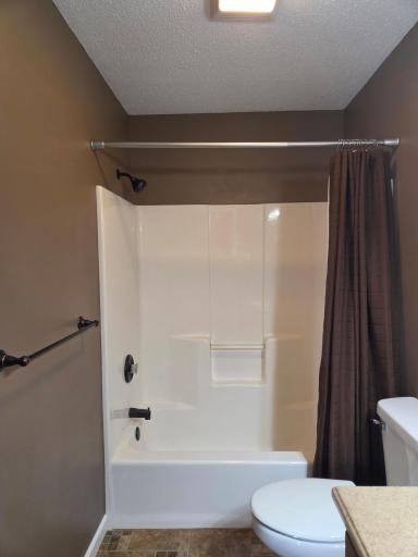 Full Bath - Upper Level
