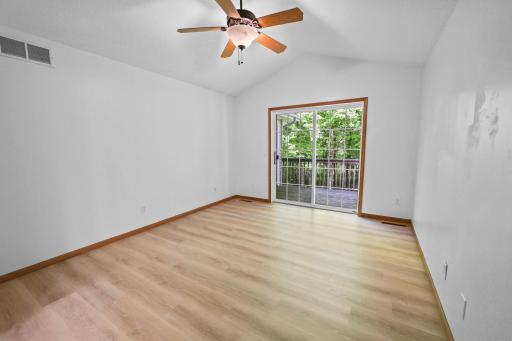 6030 Boulder Ridge Drive, Rockford, MN 55373