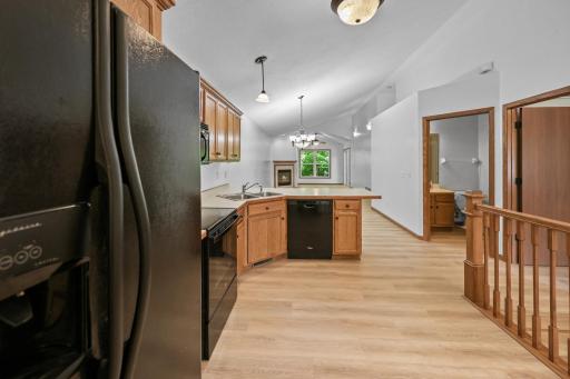 6030 Boulder Ridge Drive, Rockford, MN 55373