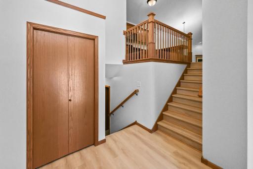 6030 Boulder Ridge Drive, Rockford, MN 55373
