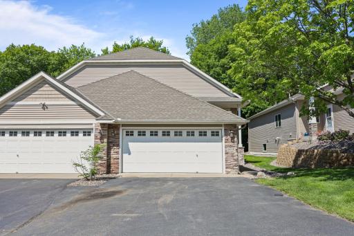 6030 Boulder Ridge Drive, Rockford, MN 55373
