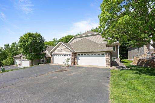 6030 Boulder Ridge Drive, Rockford, MN 55373