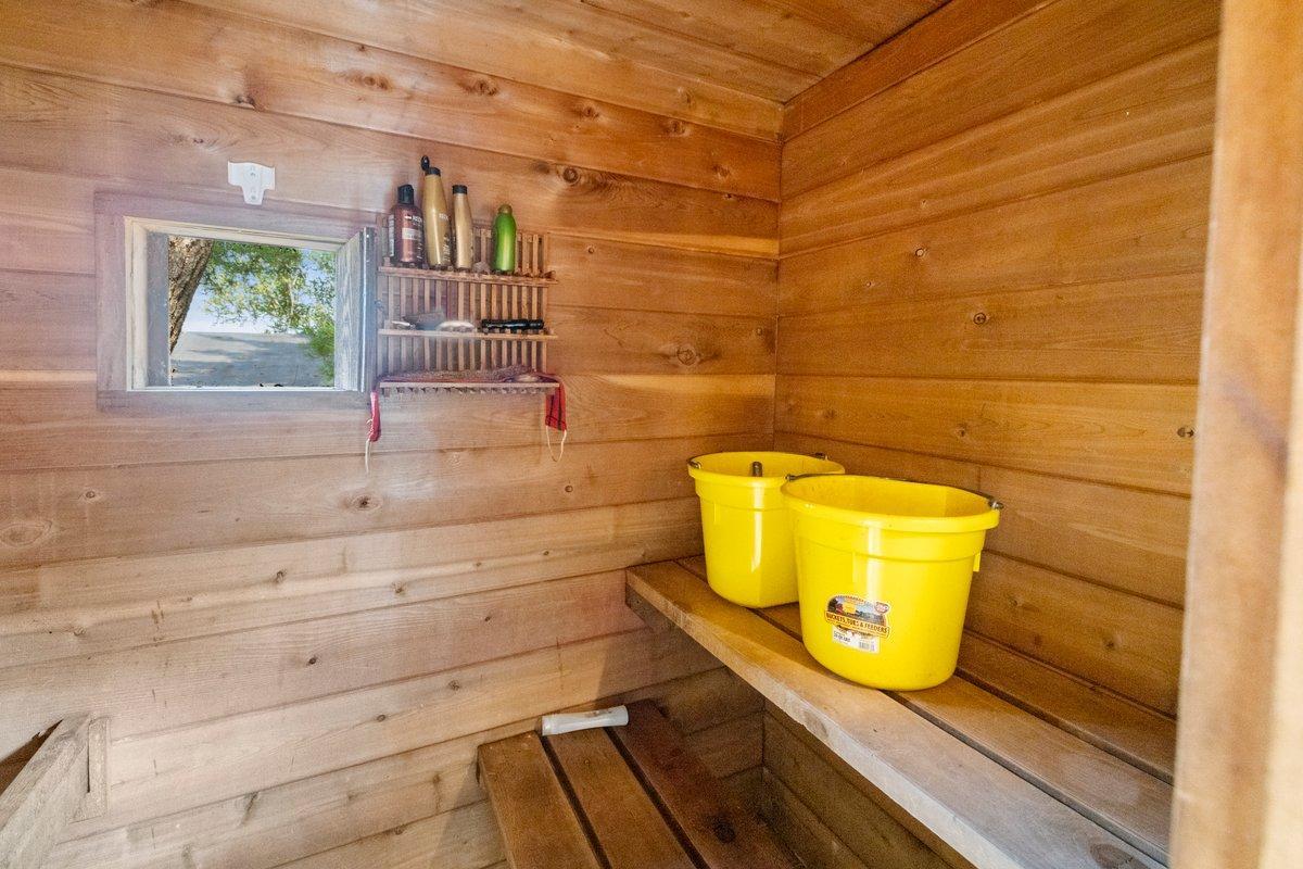 Interior - Sauna 3.jpg