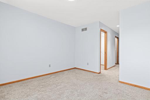 1958 Glenfield Court, 25, Eagan, MN 55122