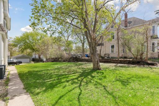 991 Wakefield Avenue, Saint Paul, MN 55106