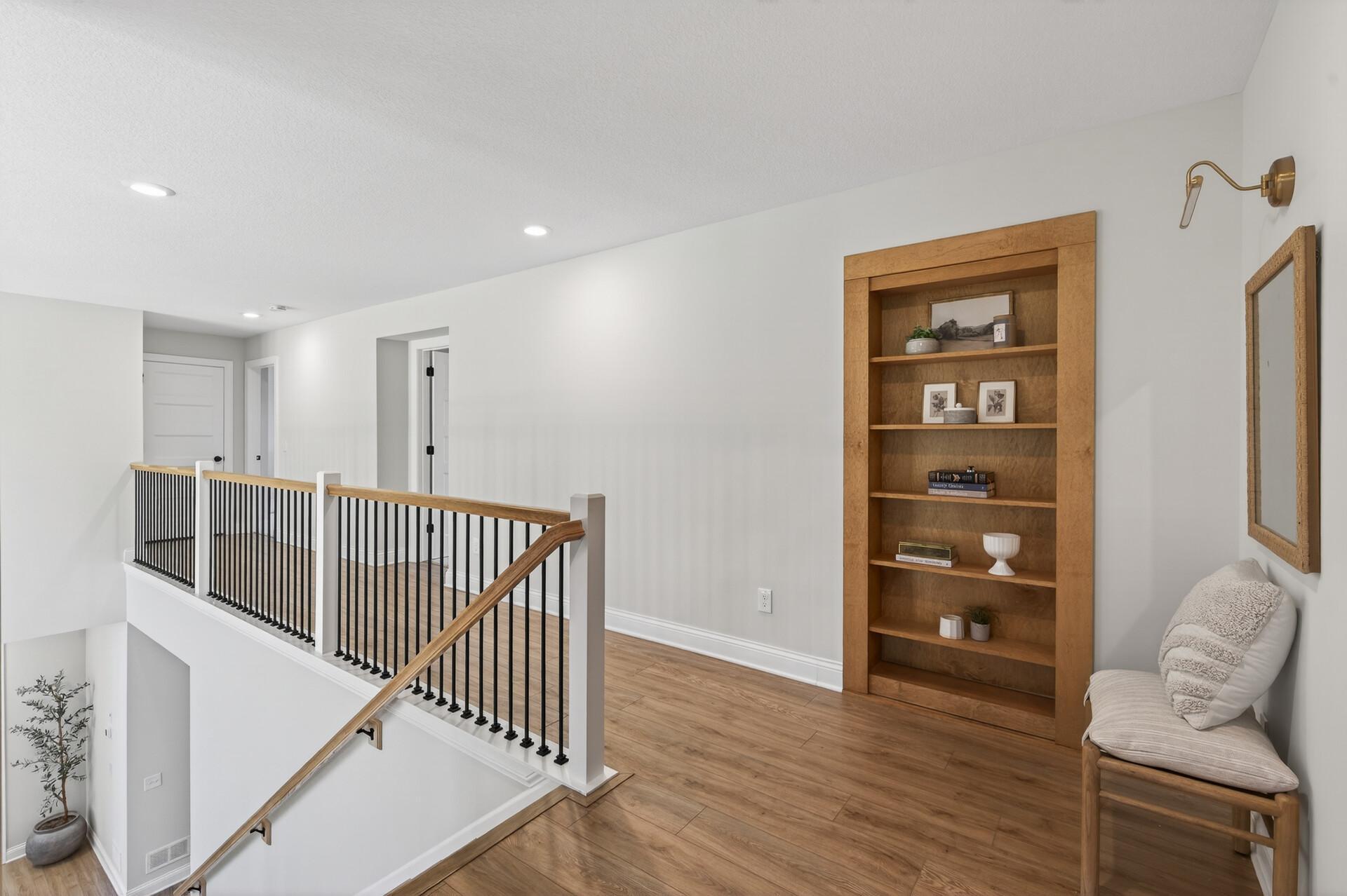 74_10485_56th_Place_N74_mls.jpg
