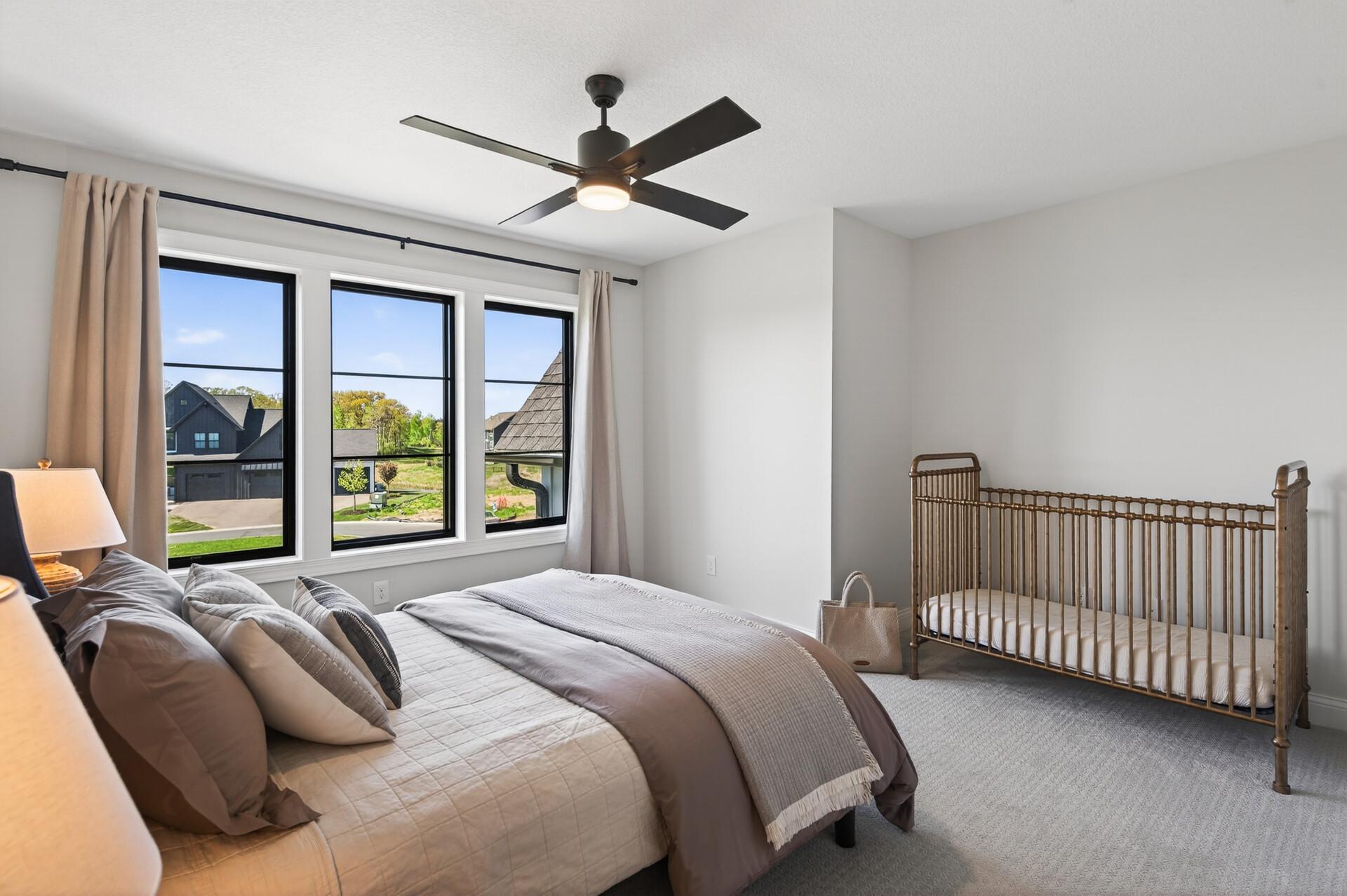 82_10485_56th_Place_N82_mls.jpg