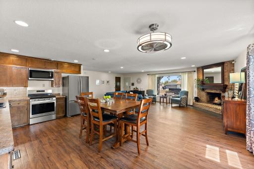 The pictire window brings in tons of natural lighting.