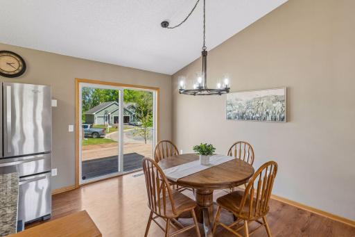 815 Quail Run, Waconia, MN 55387