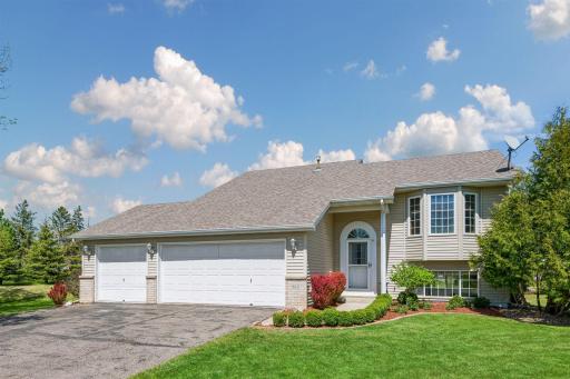 815 Quail Run, Waconia, MN 55387