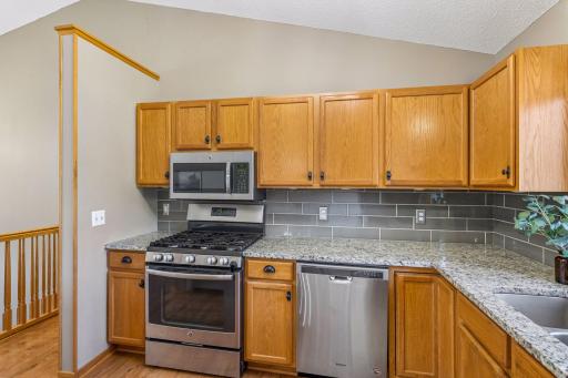 815 Quail Run, Waconia, MN 55387