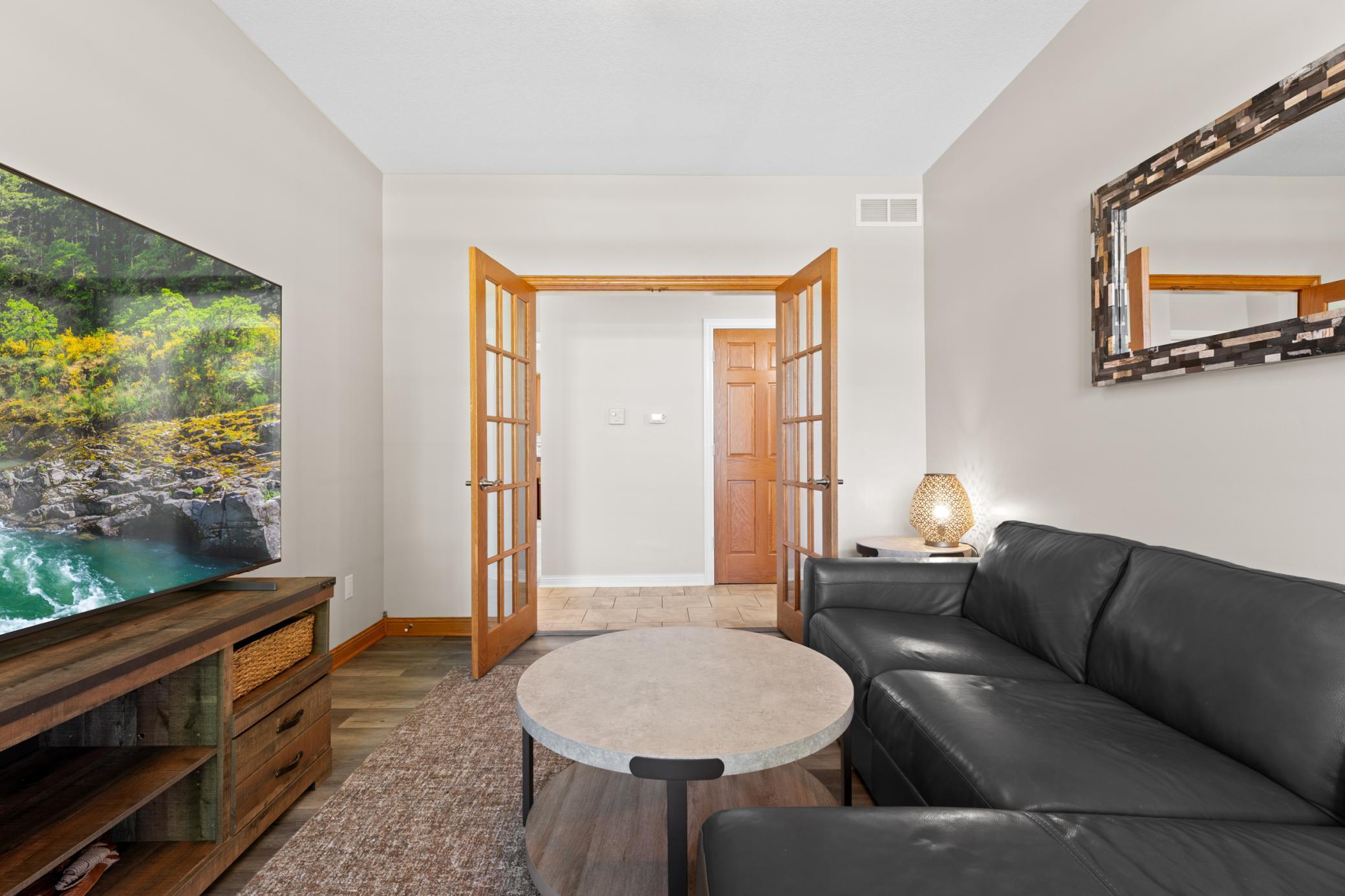 6th Bedroom/Den