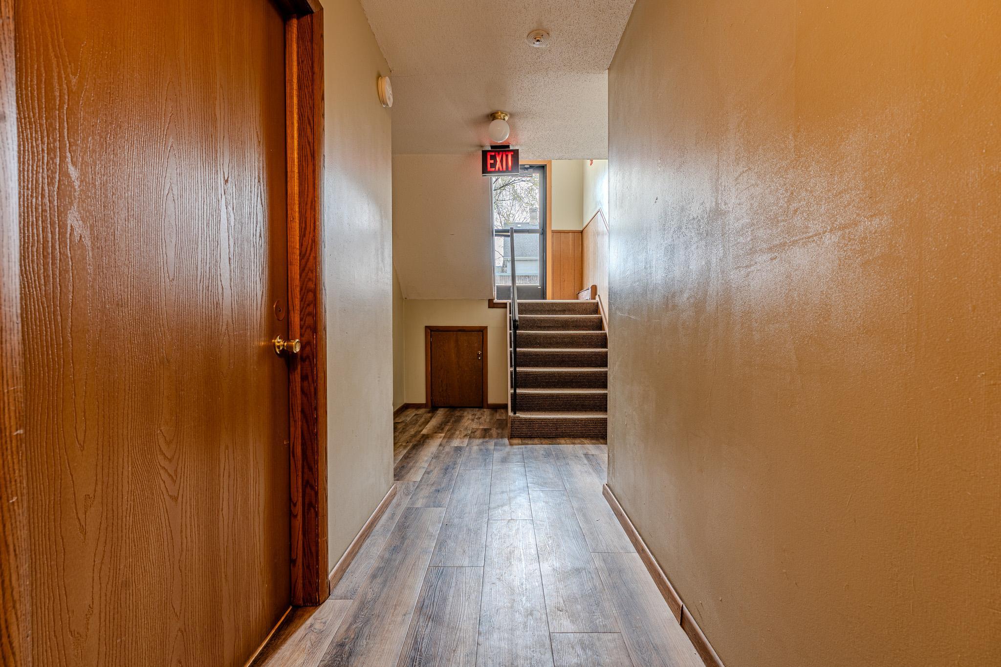 Hallway.jpg